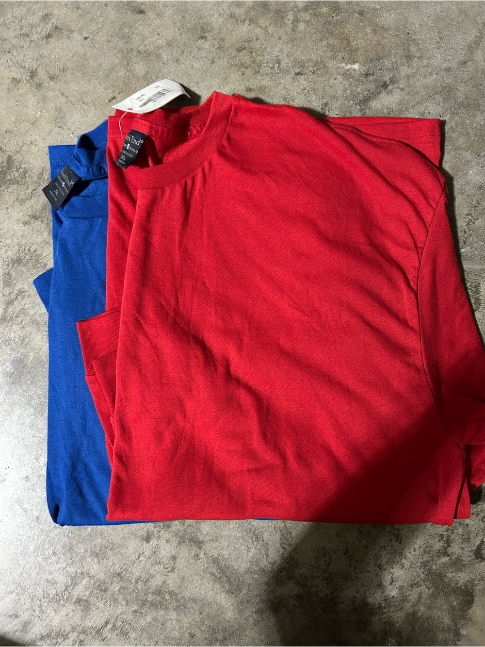 NWT Basic Editions Men’s t-shirt Bundle Red & Blue Crewneck XXL